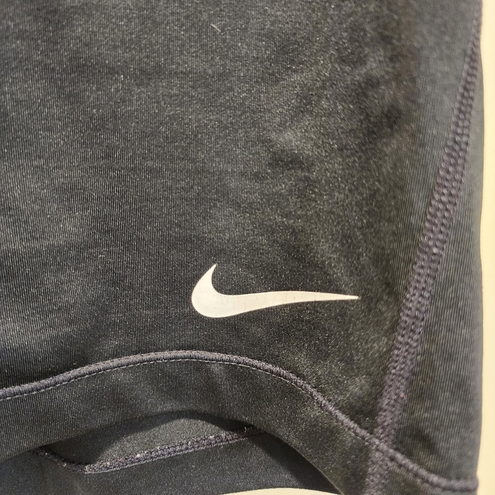 Nike women's Training Athletic Short size L - Picture 2 of 8
